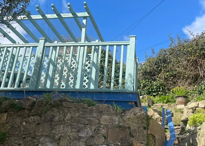 Clarendon View, Historic Apartment With Sea Views