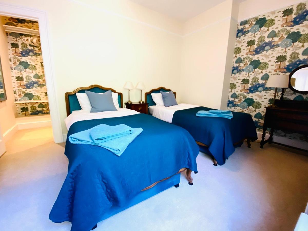 Clarendon View, Historic With Sea Views * Ventnor