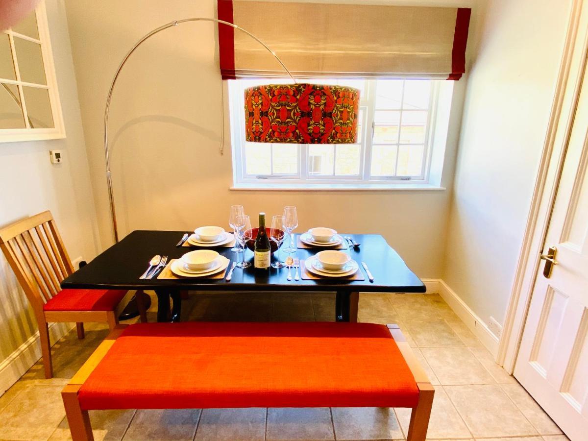 Clarendon View, Historic With Sea Views *
