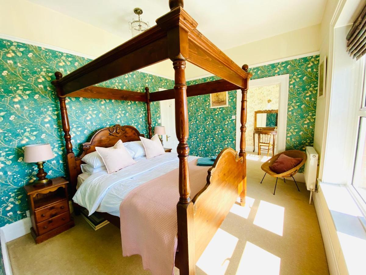 Clarendon View, Historic With Sea Views